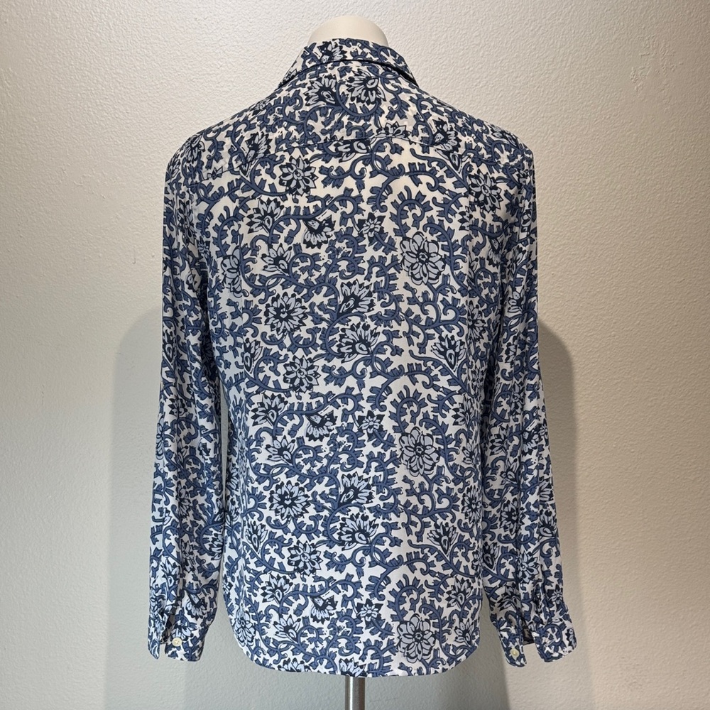 LOFT Navy and White Patterned Button Down Shirt - image 4